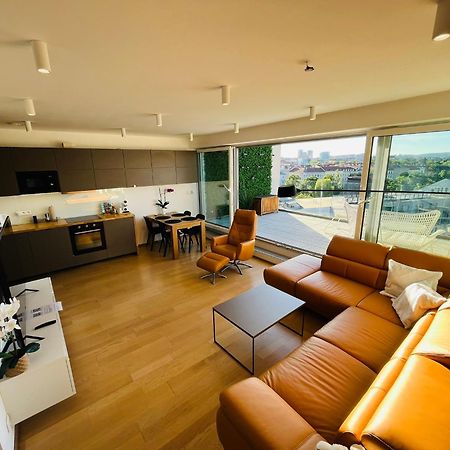Brno City Center Apartment With Parking And A Big Terrace Eksteriør bilde