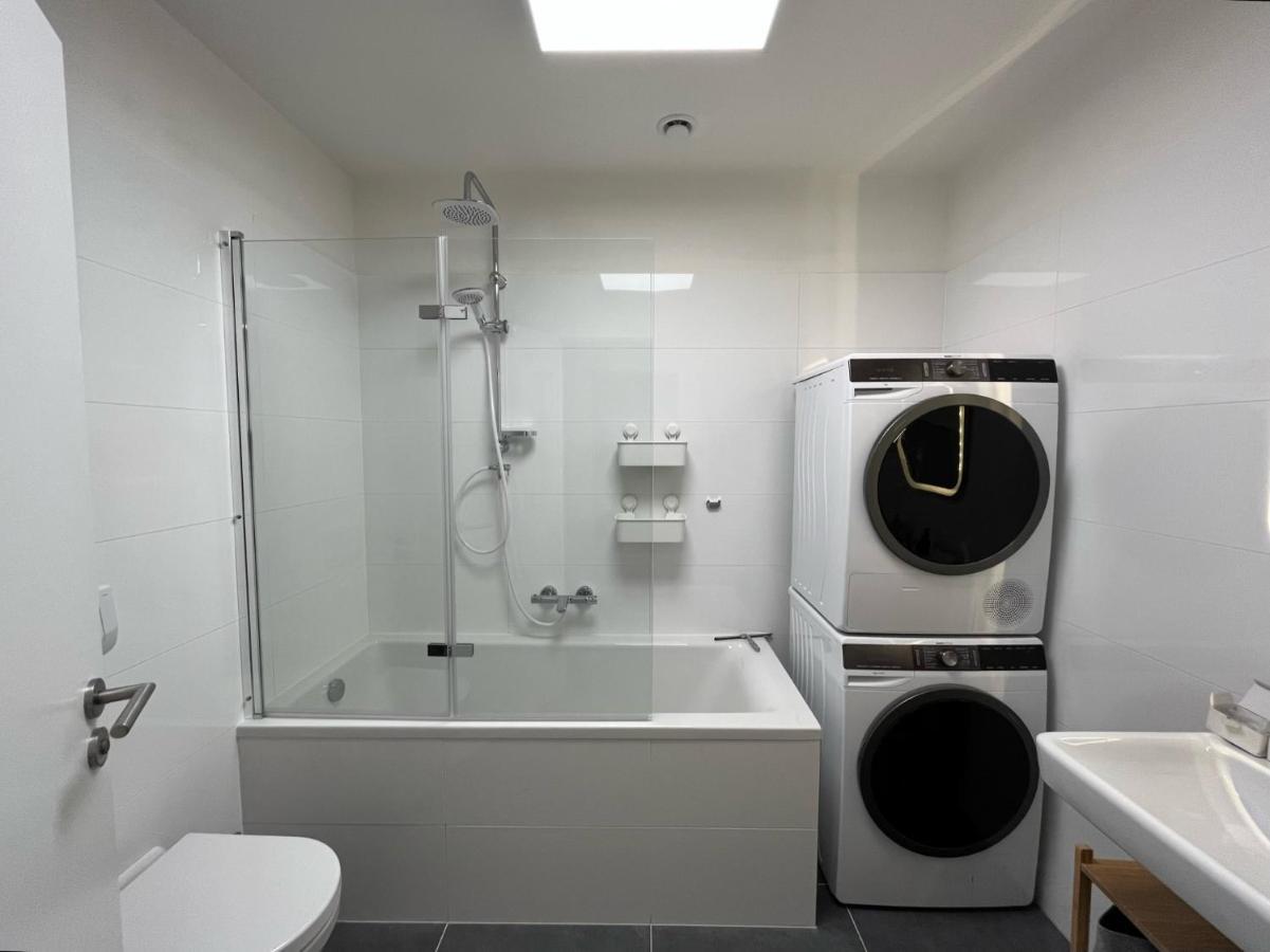 Brno City Center Apartment With Parking And A Big Terrace Eksteriør bilde