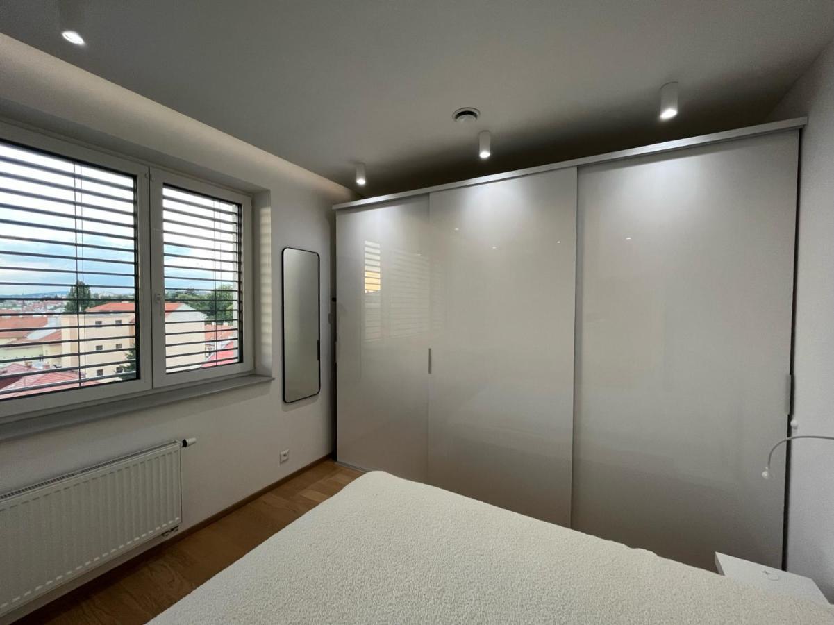 Brno City Center Apartment With Parking And A Big Terrace Eksteriør bilde