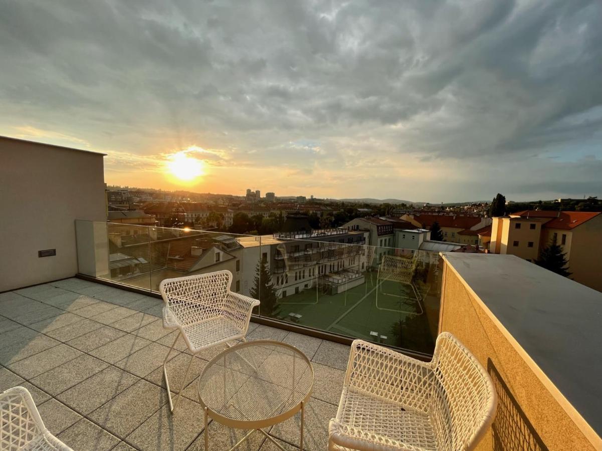 Brno City Center Apartment With Parking And A Big Terrace Eksteriør bilde