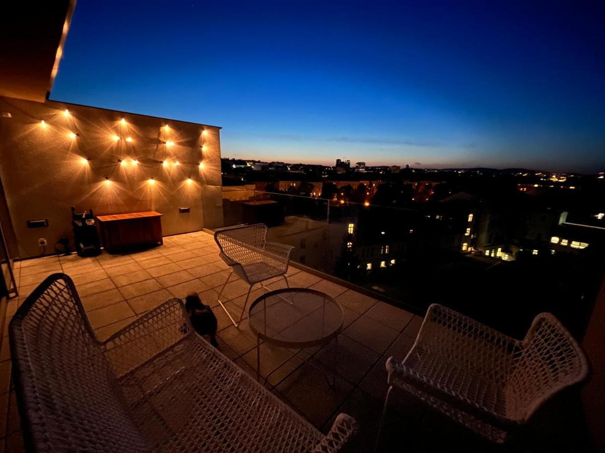 Brno City Center Apartment With Parking And A Big Terrace Eksteriør bilde